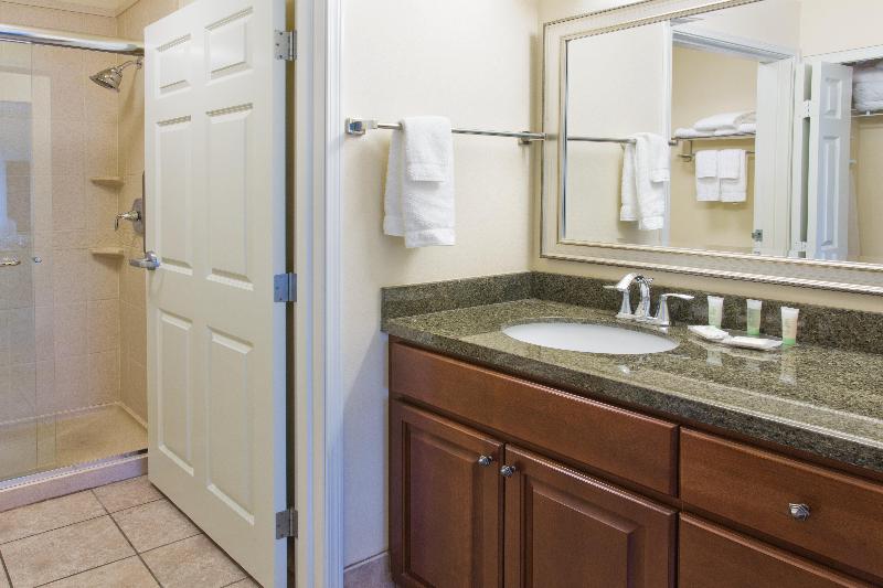 带大床的套房, Staybridge Suites Everett   Paine Field, An Ihg