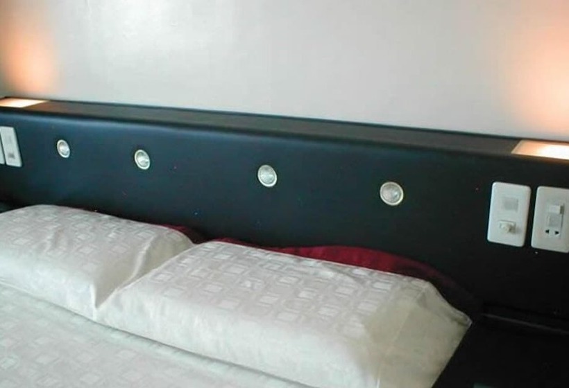 اتاق سوپریور, Anika Suites