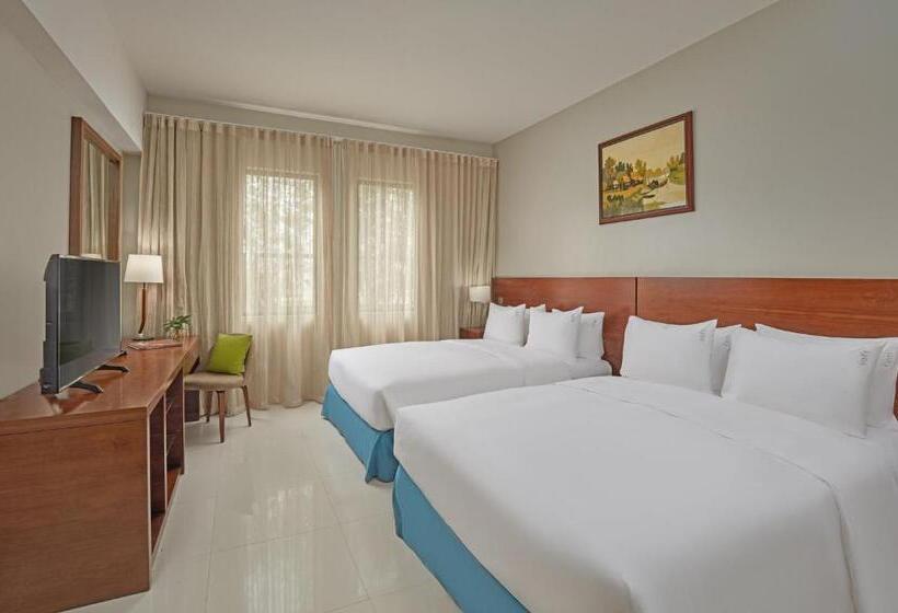 חדר סטנדרט, Holiday Inn & Suites Batangas Limapark, An Ihg