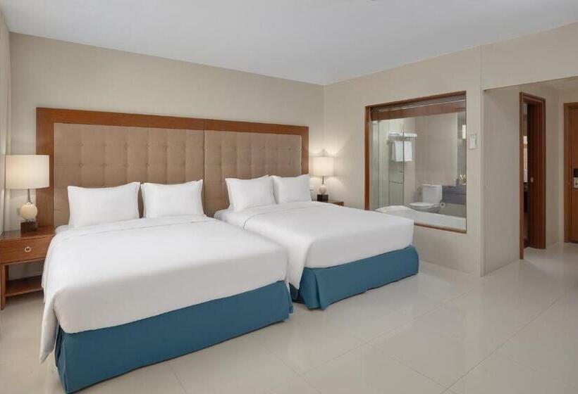 Люкс, Holiday Inn & Suites Batangas Limapark, An Ihg