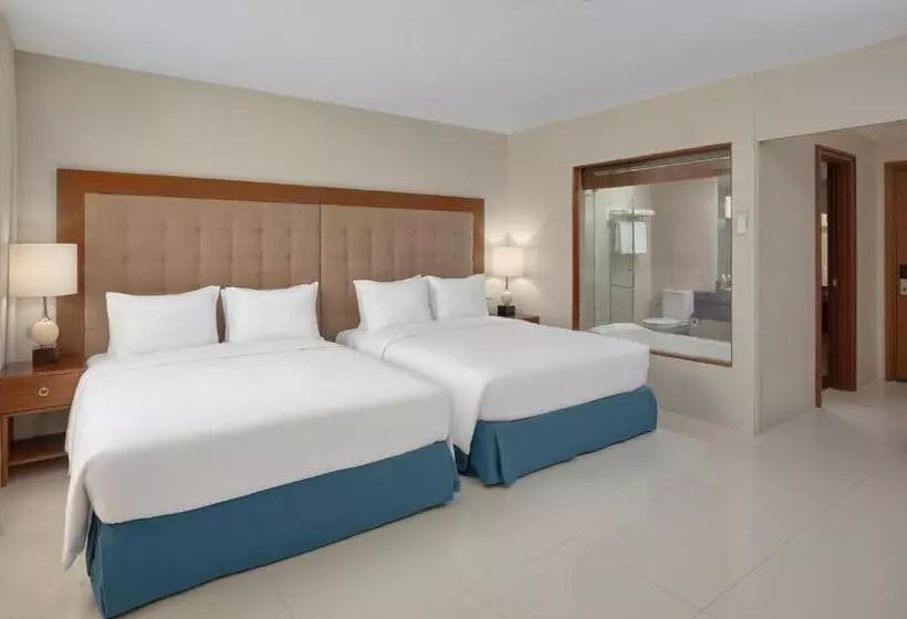 スイート, Holiday Inn & Suites Batangas Limapark, An Ihg