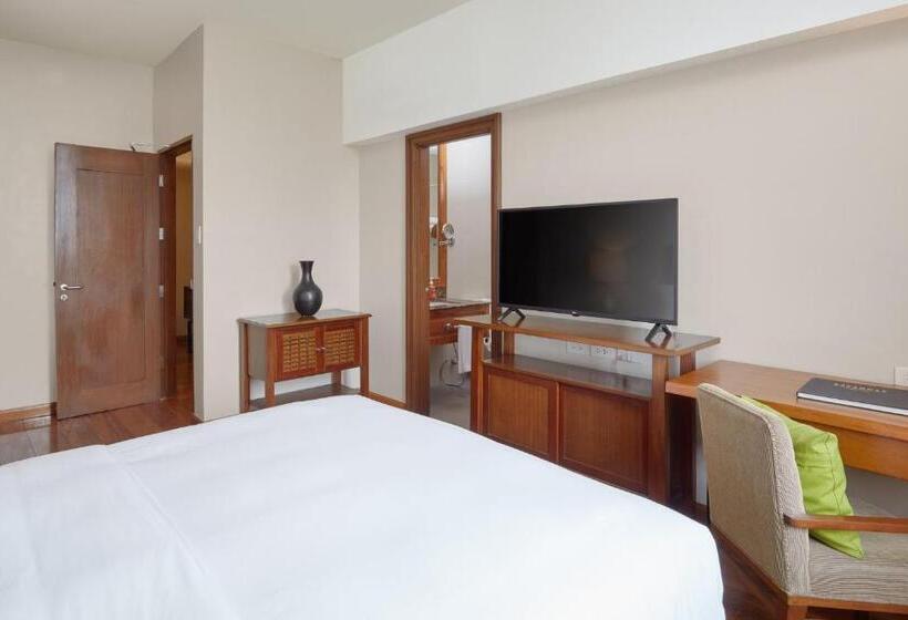 2 Bedroom Suite Pool View, Holiday Inn & Suites Batangas Limapark, An Ihg