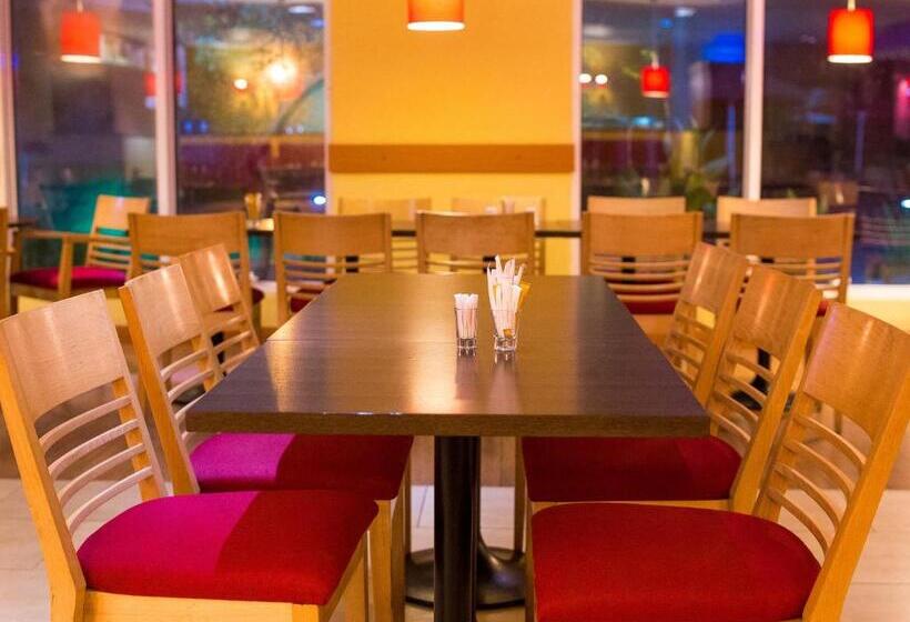 اتاق استاندارد با تخت دوبل, Ibis Lagos Airport