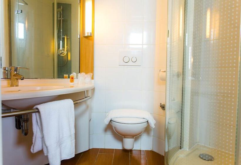 اتاق استاندارد با تخت دوبل, Ibis Lagos Airport