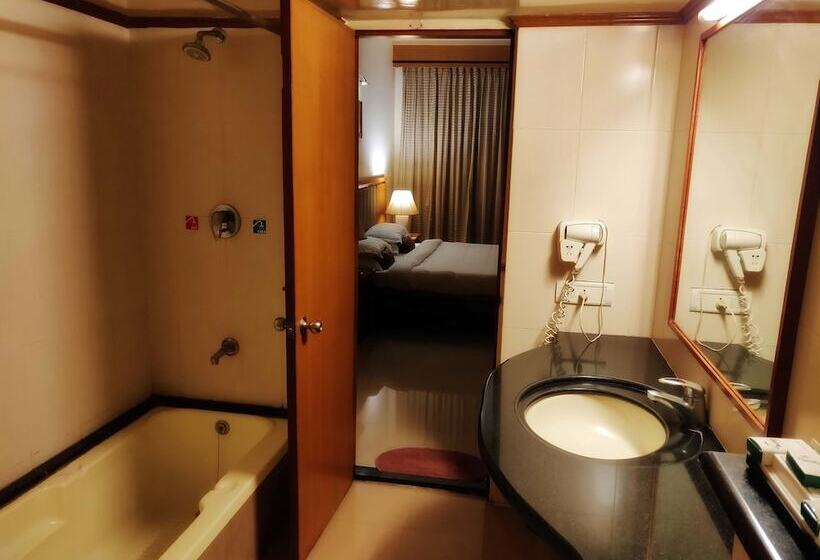 סוויטה, Malligi,hampi