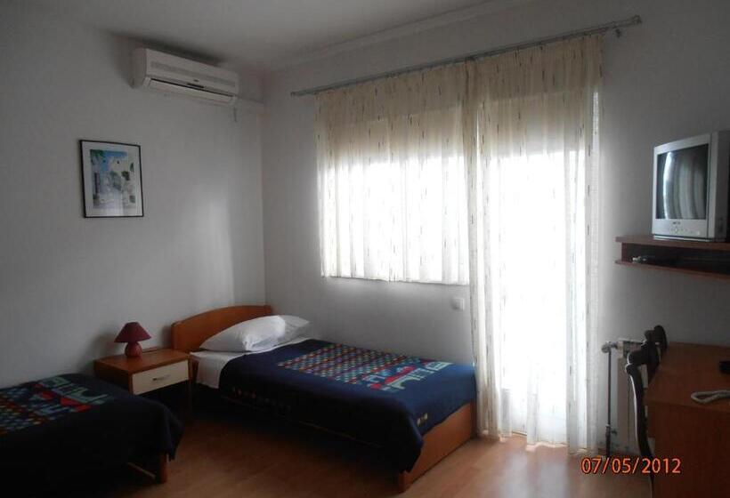 غرفة قياسية, Metković