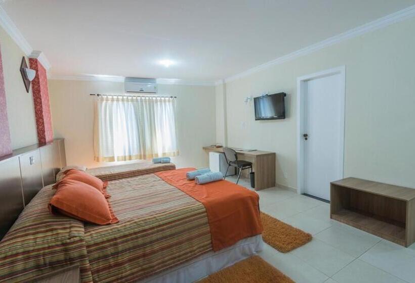 Superior Kamer, Monte Serrat