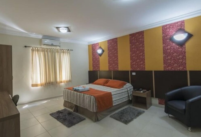 StandaardKamer, Monte Serrat