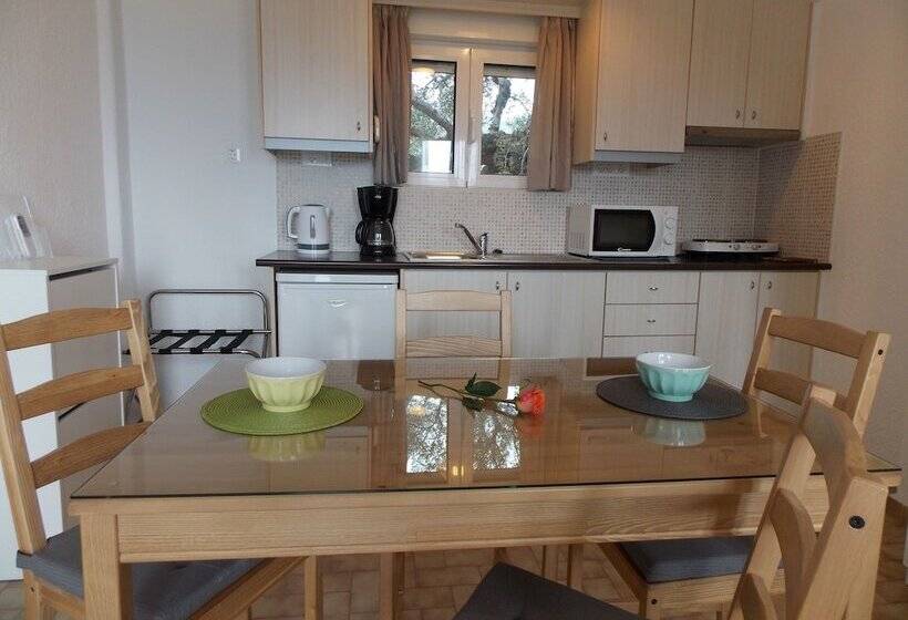 海の見える1ベッドルームアパートメント, Mirabella Apartments