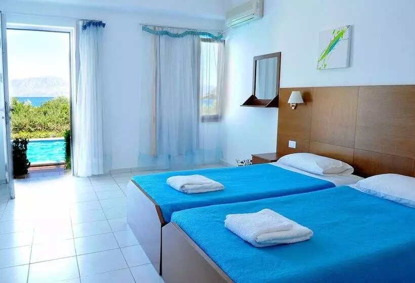 Family flat with sea view, Mirabella Apartments