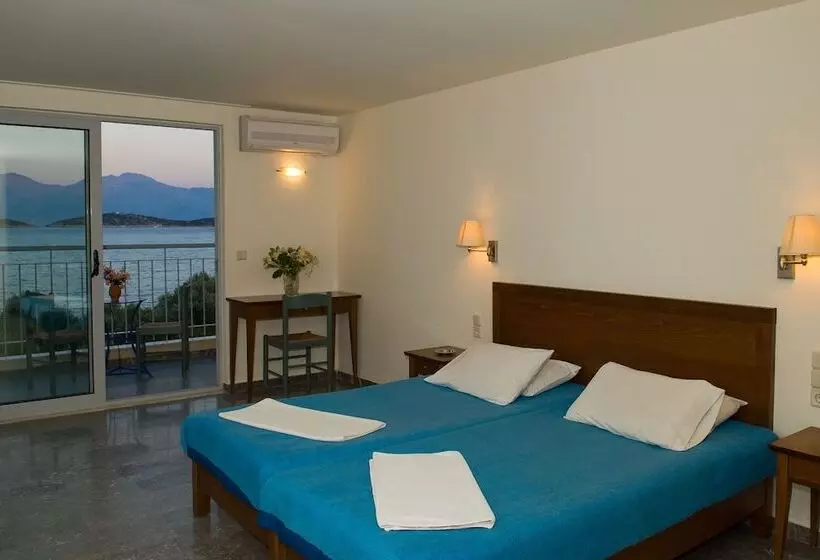 Triple Room Sea View, Mirabella Apartments