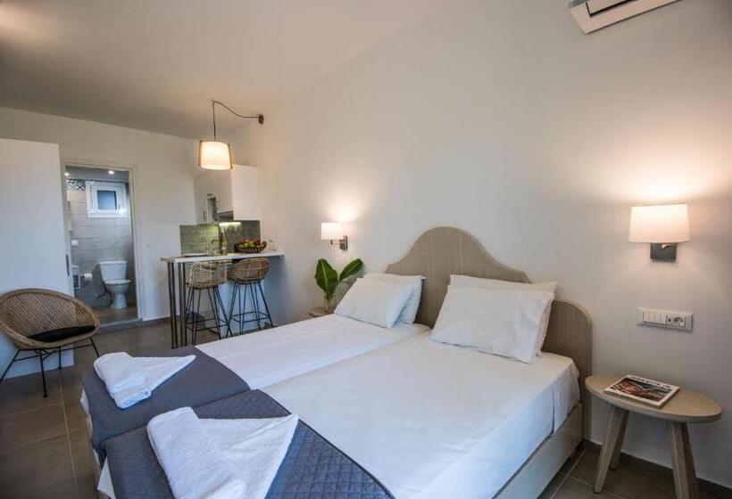 スーペリアスタジオ, Mirabella Apartments