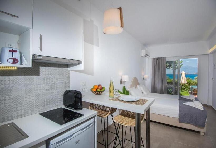 スーペリアスタジオ, Mirabella Apartments