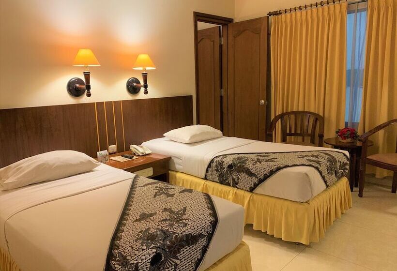 חדר סופריור, Baron Indah Solo