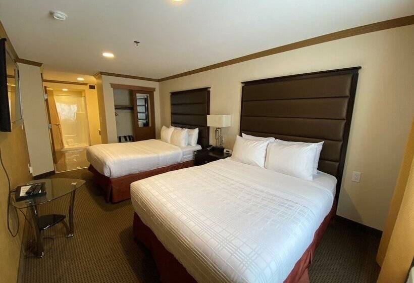 جناح عائلي, Camrose Resort Casino