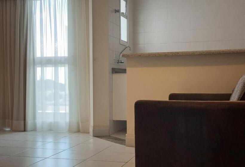 이코노미 룸, Cianorte Diamond