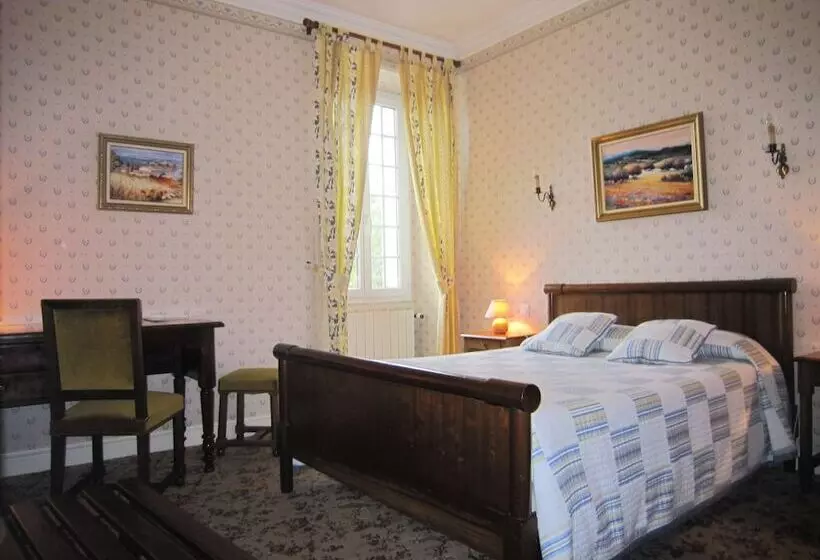 スタンダードルーム, Hostellerie De La Bouriane