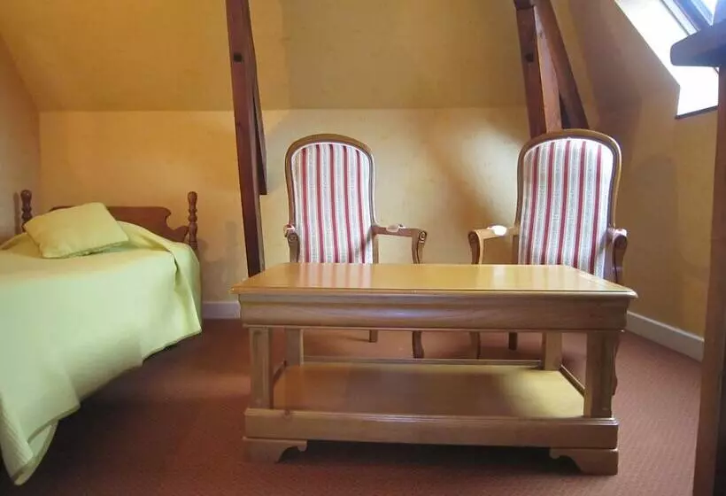 コンフォートルーム, Hostellerie De La Bouriane