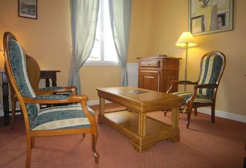 コンフォートルーム, Hostellerie De La Bouriane