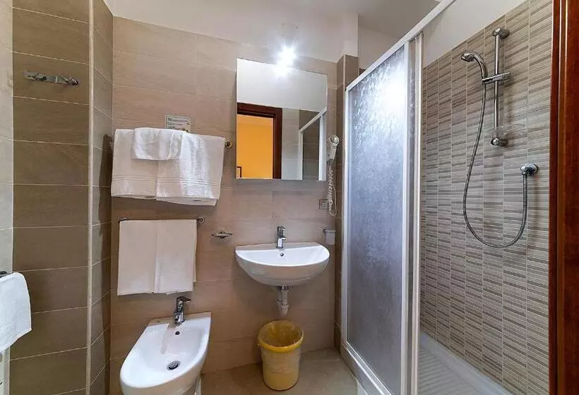 Standard-huone, Il Nocchiero City