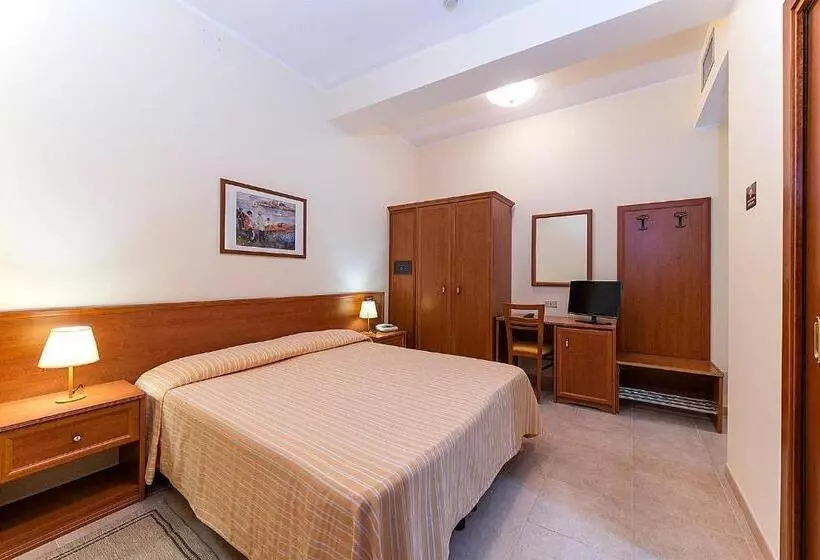Standard-huone, Il Nocchiero City