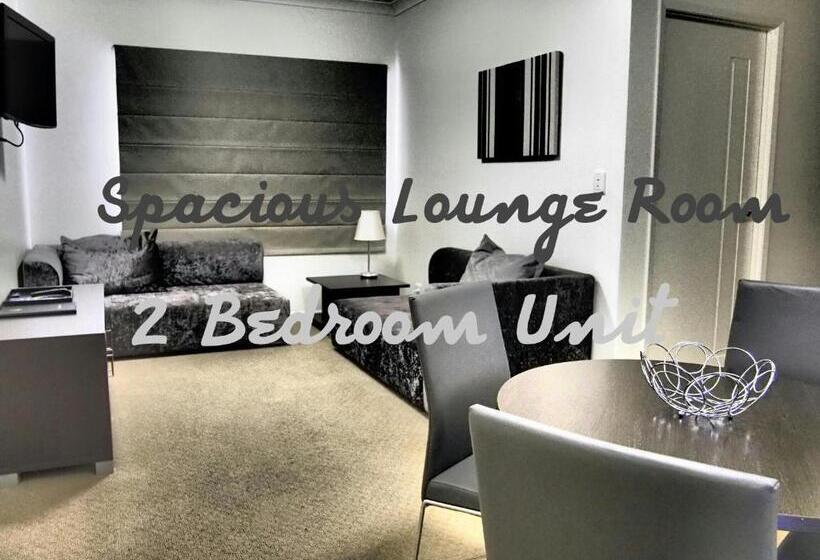 סוויטה משפחתית 2 חדרי שינה, Injune Motor Inn