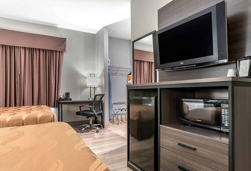 غرفه قياسيه سريرين مزدوجين, Quality Inn & Suites