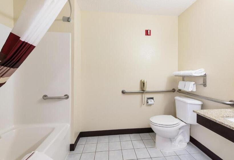 חדר דלוקס מותאם לאנשים עם מוגבלויות, Red Roof Inn Auburn