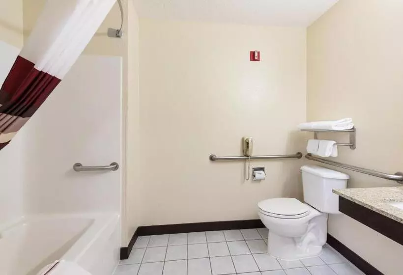 障害者適応デラックスルーム, Red Roof Inn Auburn