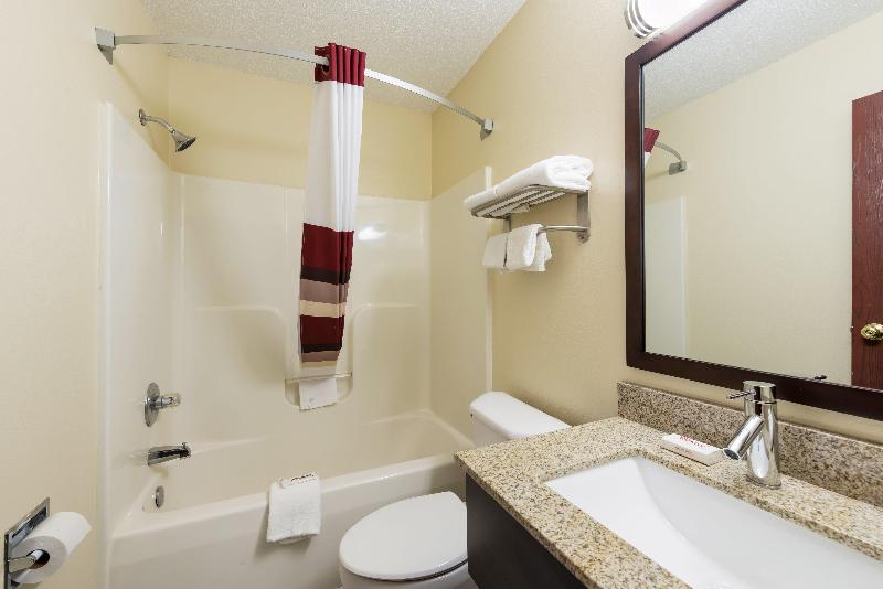 디럭스 룸, Red Roof Inn Auburn
