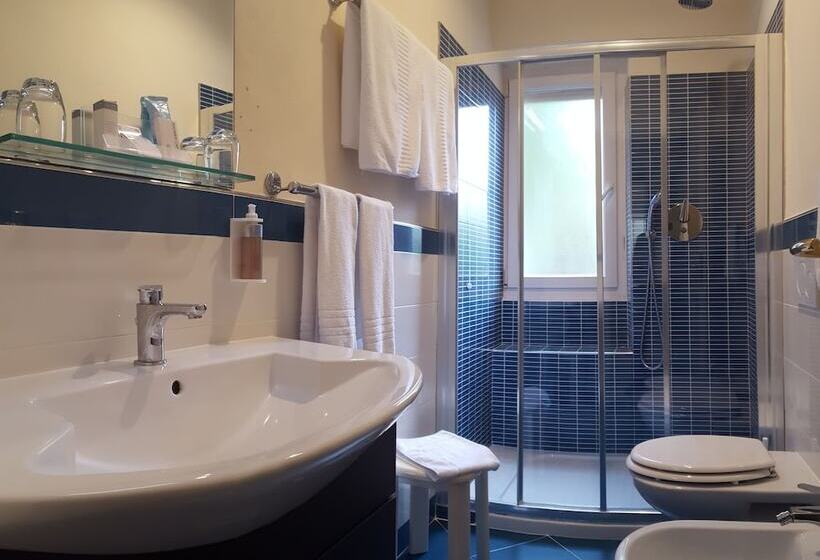 Номер Стандарт с Балконом, Regina