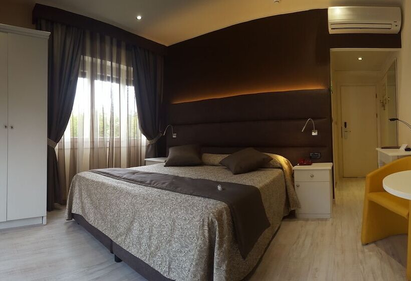 Номер Стандарт с Балконом, Regina