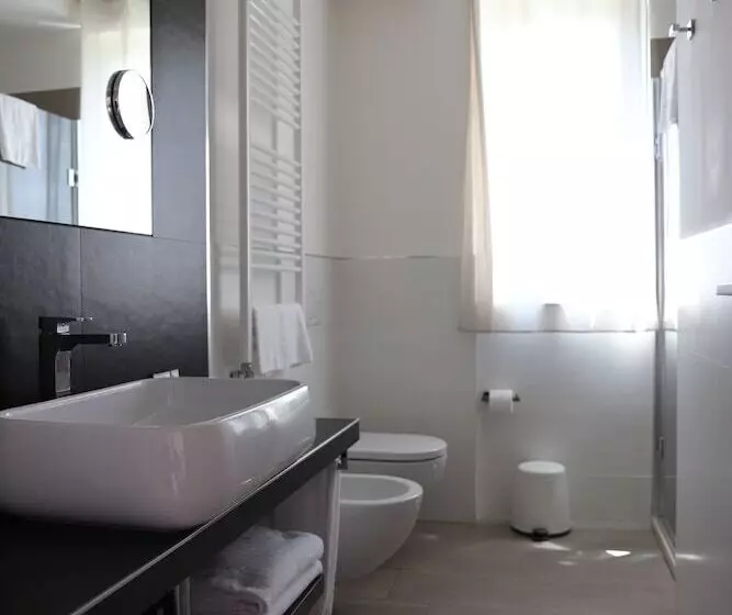 اتاق استاندارد با چشم‌انداز, Smeraldo Suites & Spa
