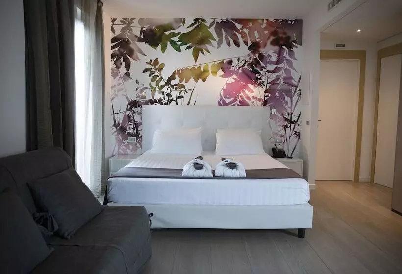سوئیت با وان آب گرم, Smeraldo Suites & Spa