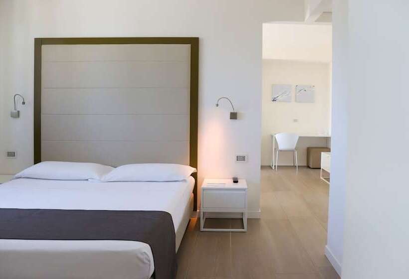 Четырехместный номер Премиум, Smeraldo Suites & Spa