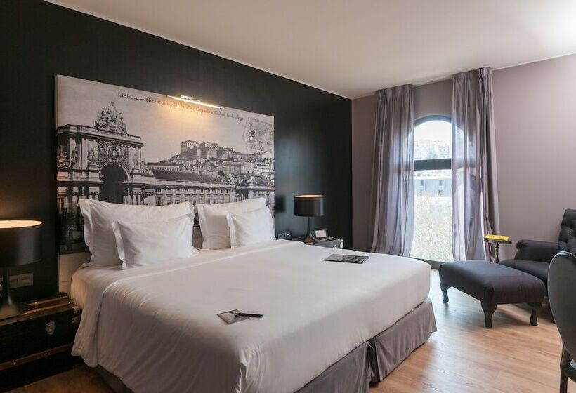 اتاق کلاسیک, 138 Liberdade