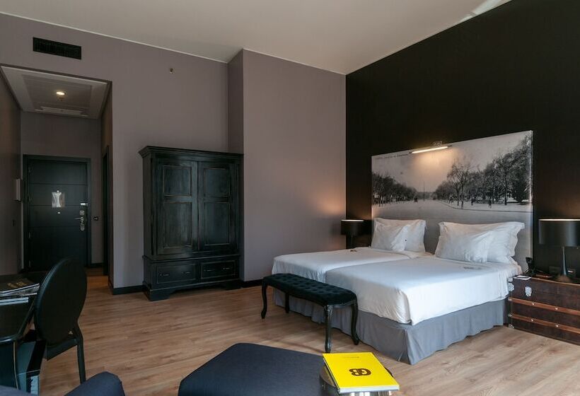 اتاق لوکس با بالکن, 138 Liberdade