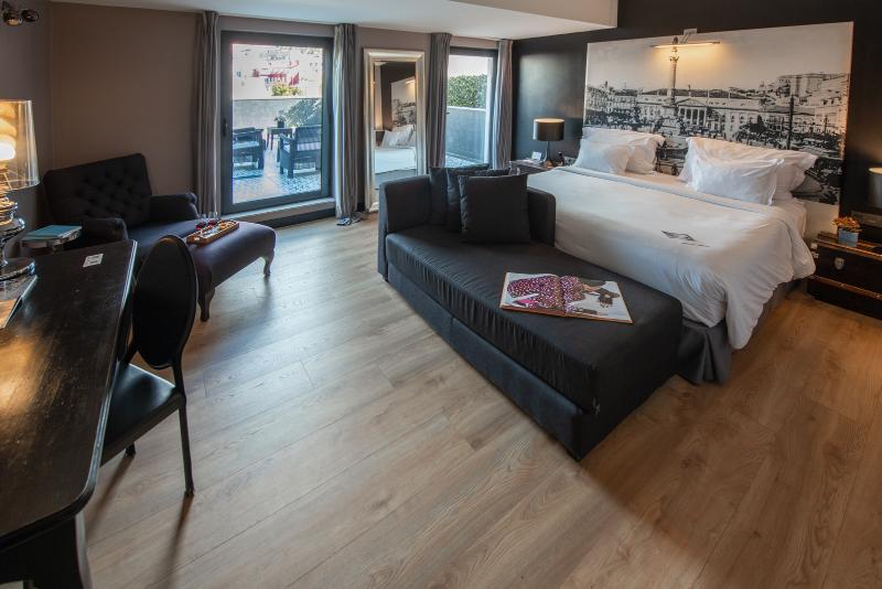 اتاق لوکس با تراس, 138 Liberdade