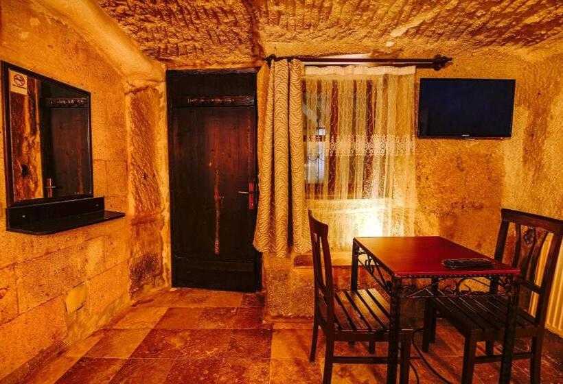 سوئیت با تخت بزرگ, Alaca Cave Cappadocia