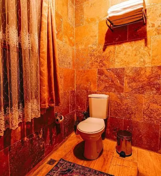 マウンテンビュースイート, Alaca Cave Cappadocia