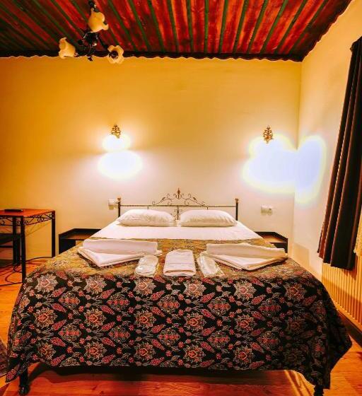 سوییت با چشمانداز کوه, Alaca Cave Cappadocia