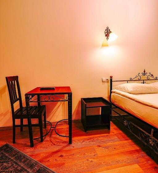 سوییت با چشمانداز کوه, Alaca Cave Cappadocia