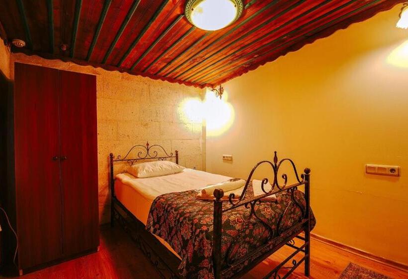 اتاق یک تخته با چشمانداز باغ, Alaca Cave Cappadocia