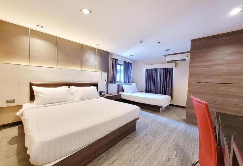 Quarto Triplo Estandar, Citin Sukhumvit 11 Nana Bangkok By Compass Hospitality