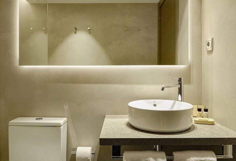 اتاق لوکس, Musik Boutique