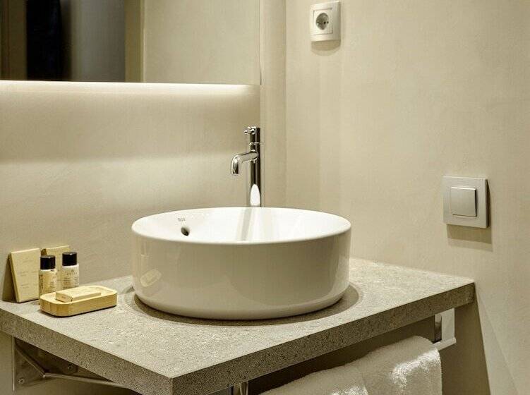 اتاق لوکس, Musik Boutique