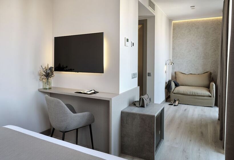 سوئیت جونیور با تراس, Musik Boutique