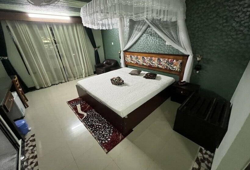 豪华房间, New Dodoma