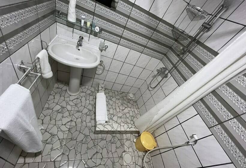 豪华房间, New Dodoma