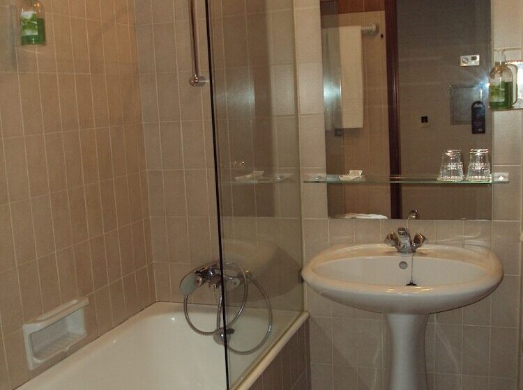 スタンダードルーム, Nova Cruz